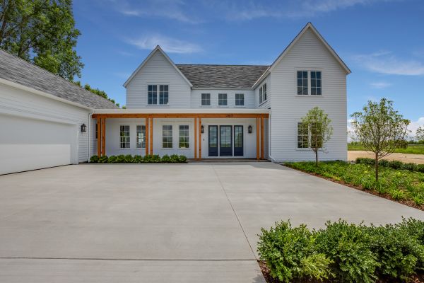 Cost of Concrete Driveway Service in Moses Lake