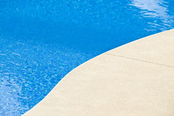 Cost of Pool Deck Construction in Moses Lake