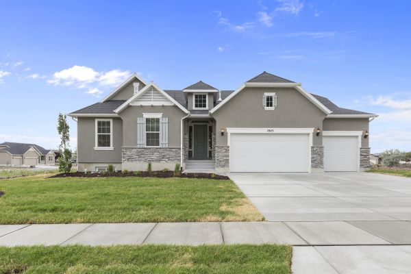 Residential Driveway Service in Moses Lake