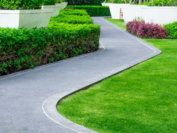 Walkway Curb Installation in Moses Lake