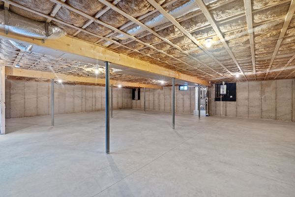 Basement Floor Installation in Moses Lake