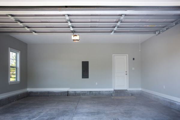 Garage Floor Pouring in Moses Lake