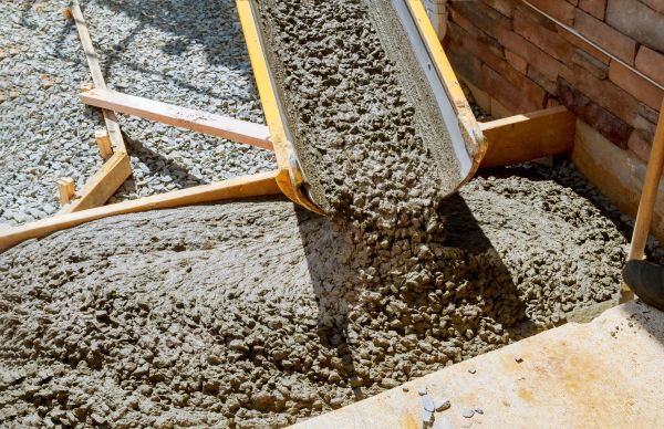 Cement Walkway Pouring in Moses Lake