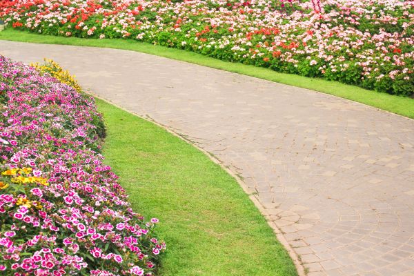 Concrete Walkway Service in Moses Lake